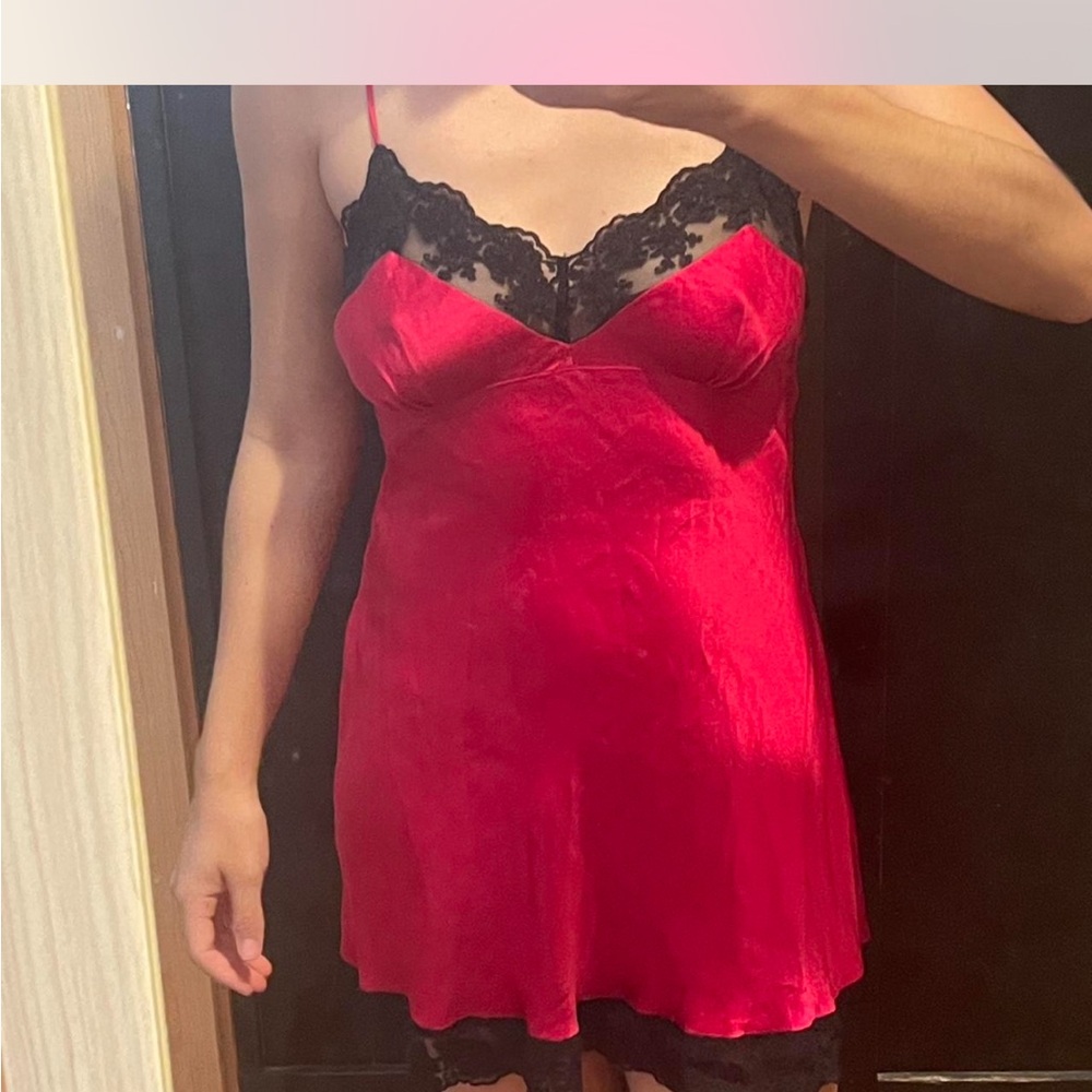 Victorias secret gold label silk